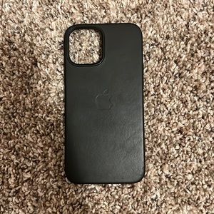 AUTHENTIC Black 12 pro max Apple leather case (LIKE NEW)